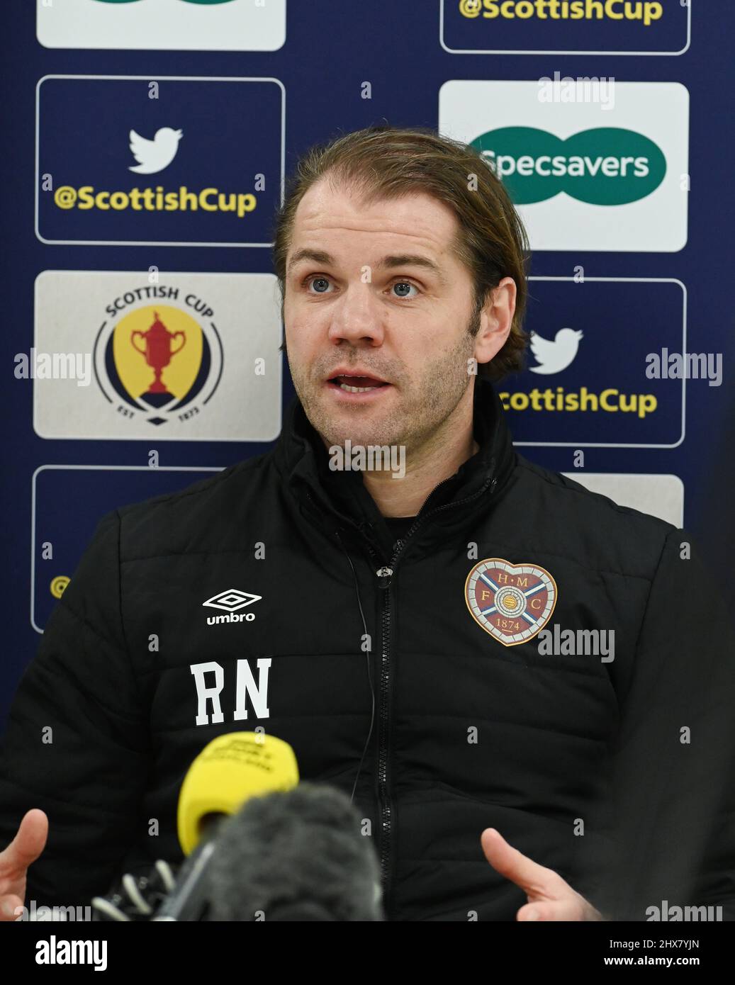 Oriam Sports Center Edinburgh.Scotland.UK. 10th mars 22 Robbie NeilsonPress, gérant de Hearts, Conference for Scottish Cup Tie vs St Mirren. Crédit : eric mccowat/Alay Live News Banque D'Images