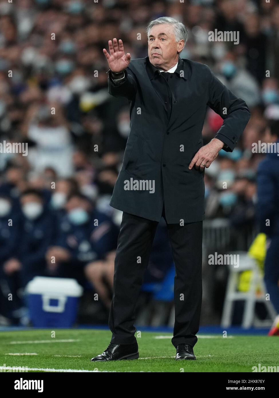 Madrid, Espagne. Le 09 mars 2022, Carlo Ancelotti, entraîneur-chef du Real Madrid, lors du match de la Ligue des champions de l'UEFA entre le Real Madrid et Paris Saint Germain, a joué au stade Santiago Bernabeu le 09 mars 2022 à Madrid, Espagne. (Photo de Colas Buera / PRESSINPHOTO) Banque D'Images