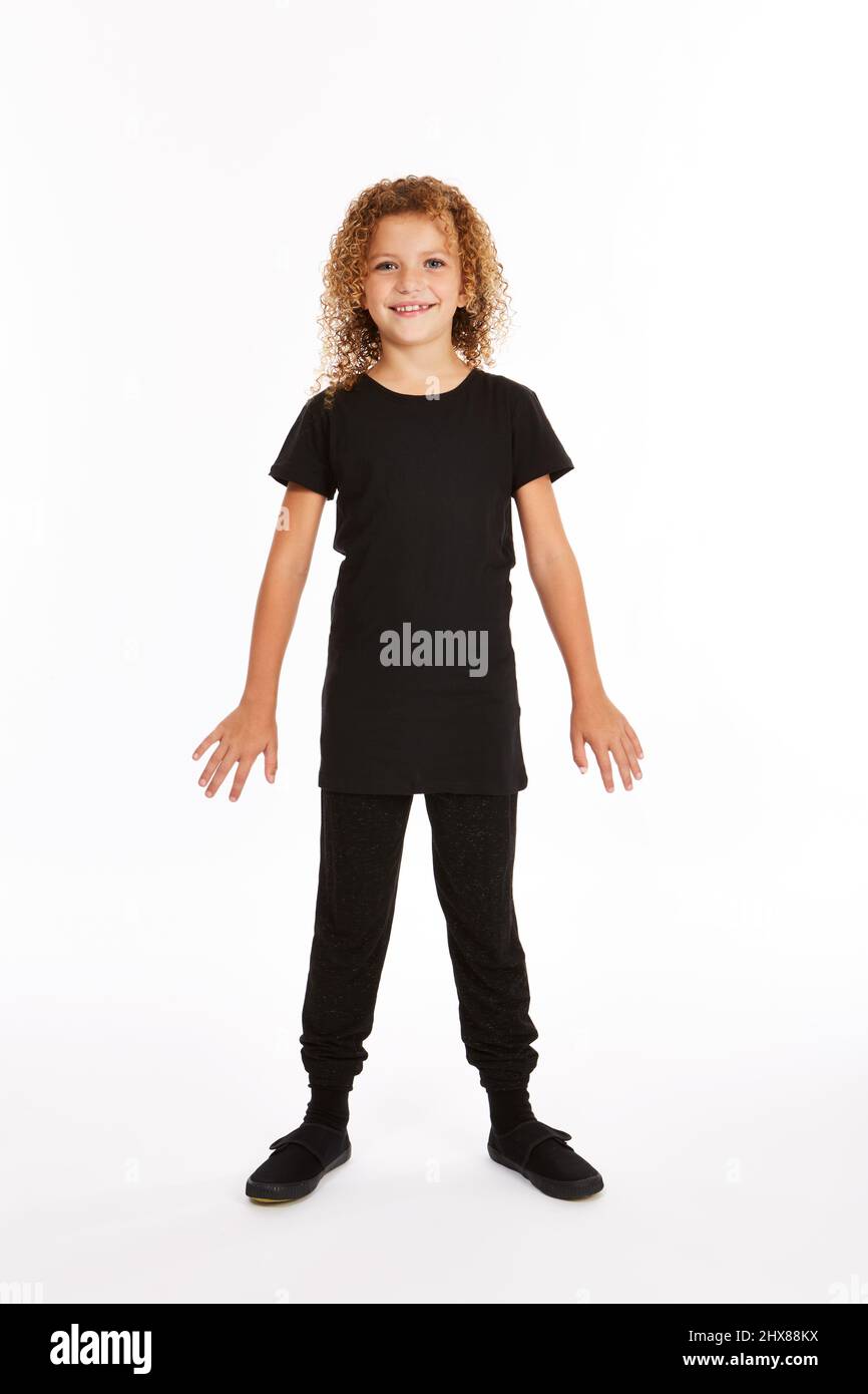 Fille tenue noire. 7 ans. Banque D'Images