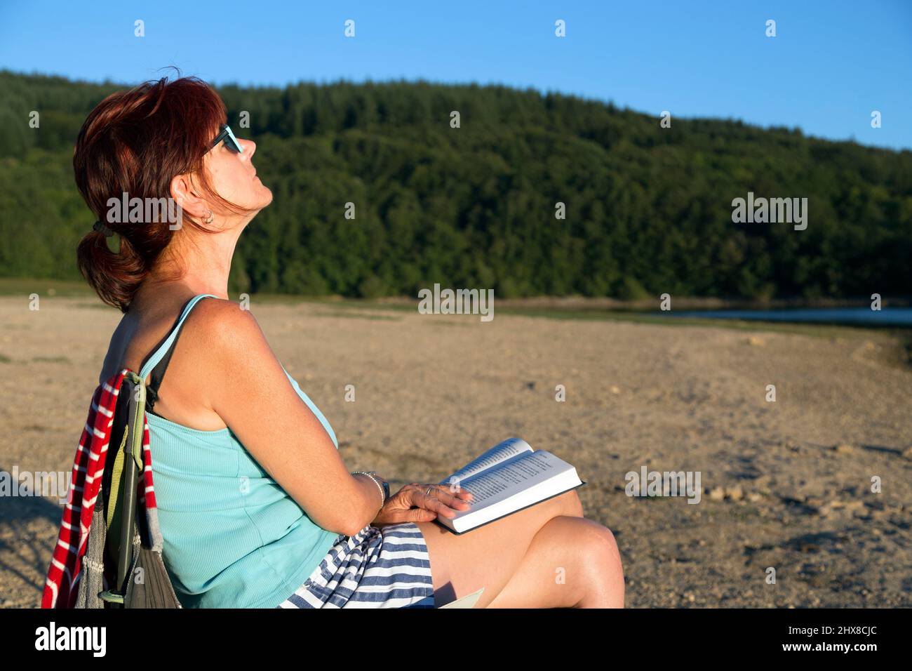 Lac laouzas Banque de photographies et d'images à haute résolution - Alamy