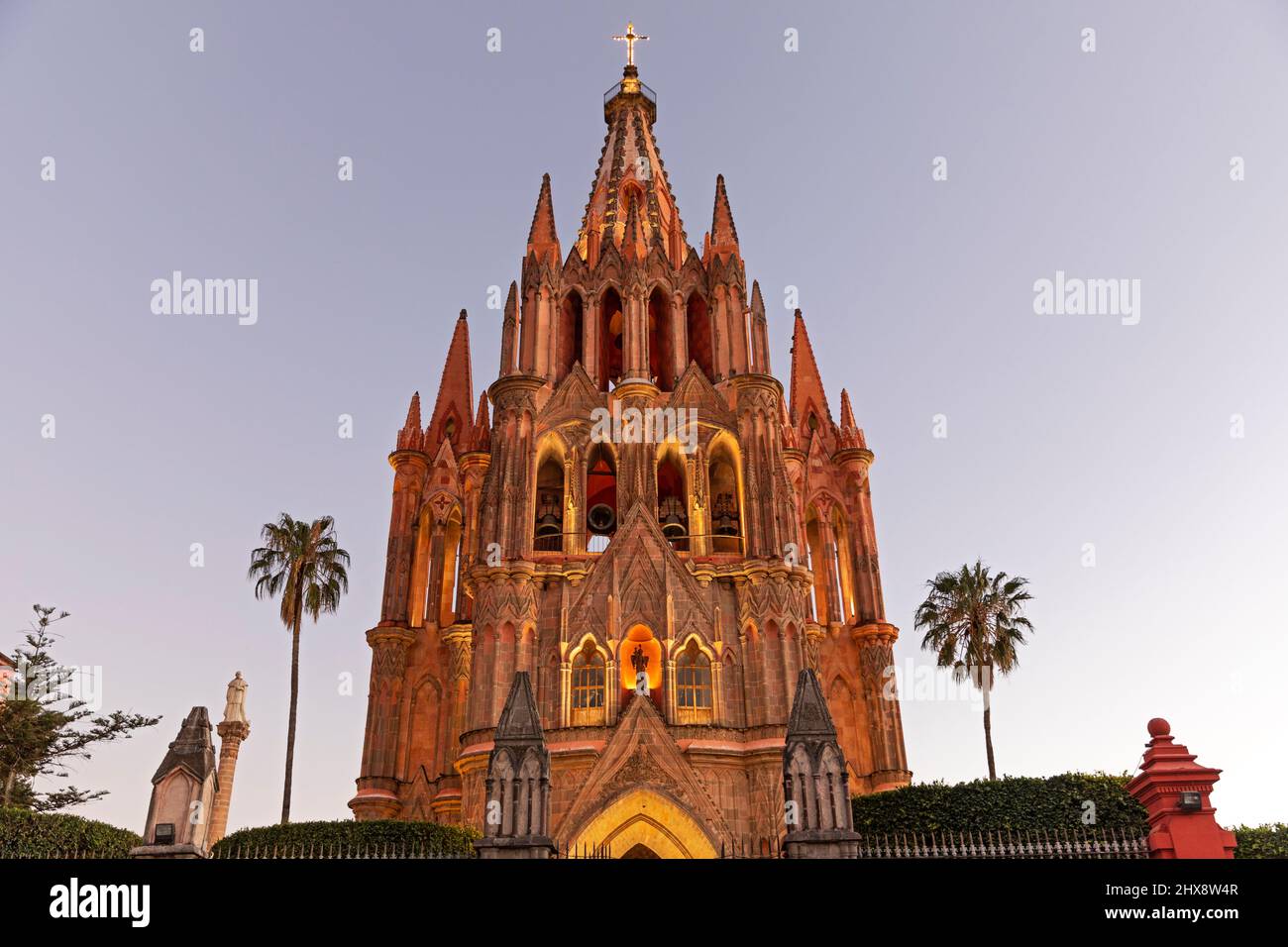 Mexique, Etat de Guanajuato, San Miguel de Allende, Parroquia de San Miguel Arcángel, église du 17th siècle. Banque D'Images