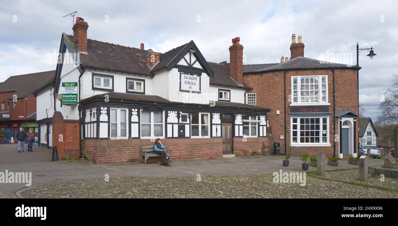 Sandbach à Cheshire avec des croix de pierre saxonnes anciennes Banque D'Images