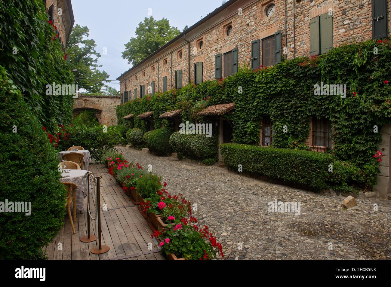 Europe, Italie, Piacenza - région Émilie-Romagne.Le château de Rivalta avec les murs fortifiés Banque D'Images