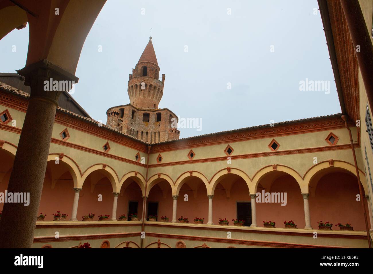 Europe, Italie, Piacenza - région Émilie-Romagne.Le château de Rivalta avec les murs fortifiés Banque D'Images
