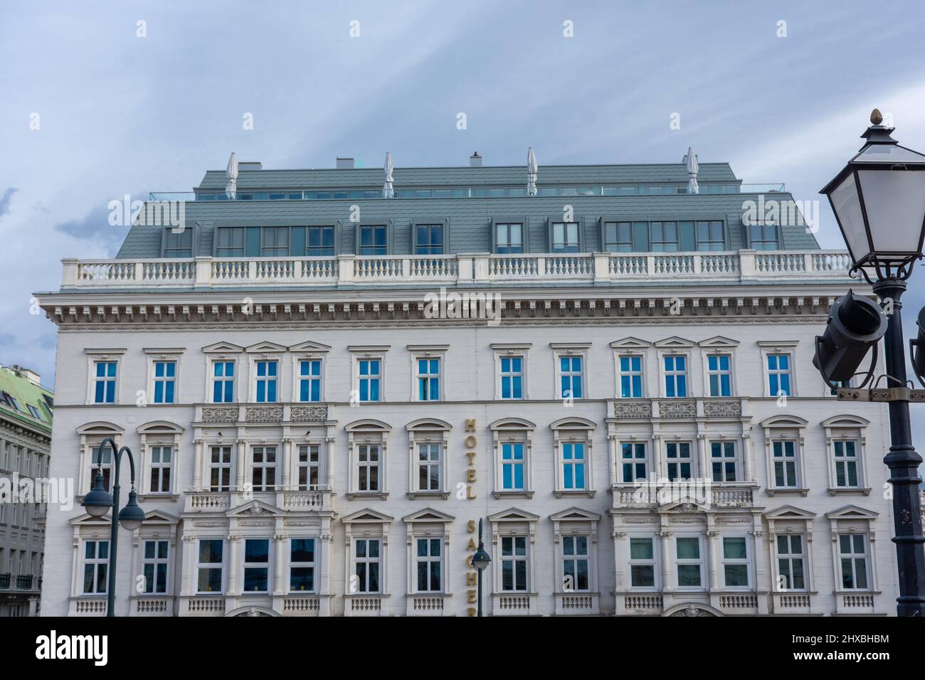 VIENNE, AUTRICHE, 19 FÉVRIER 2022 : l'hôtel historique Sacher Banque D'Images