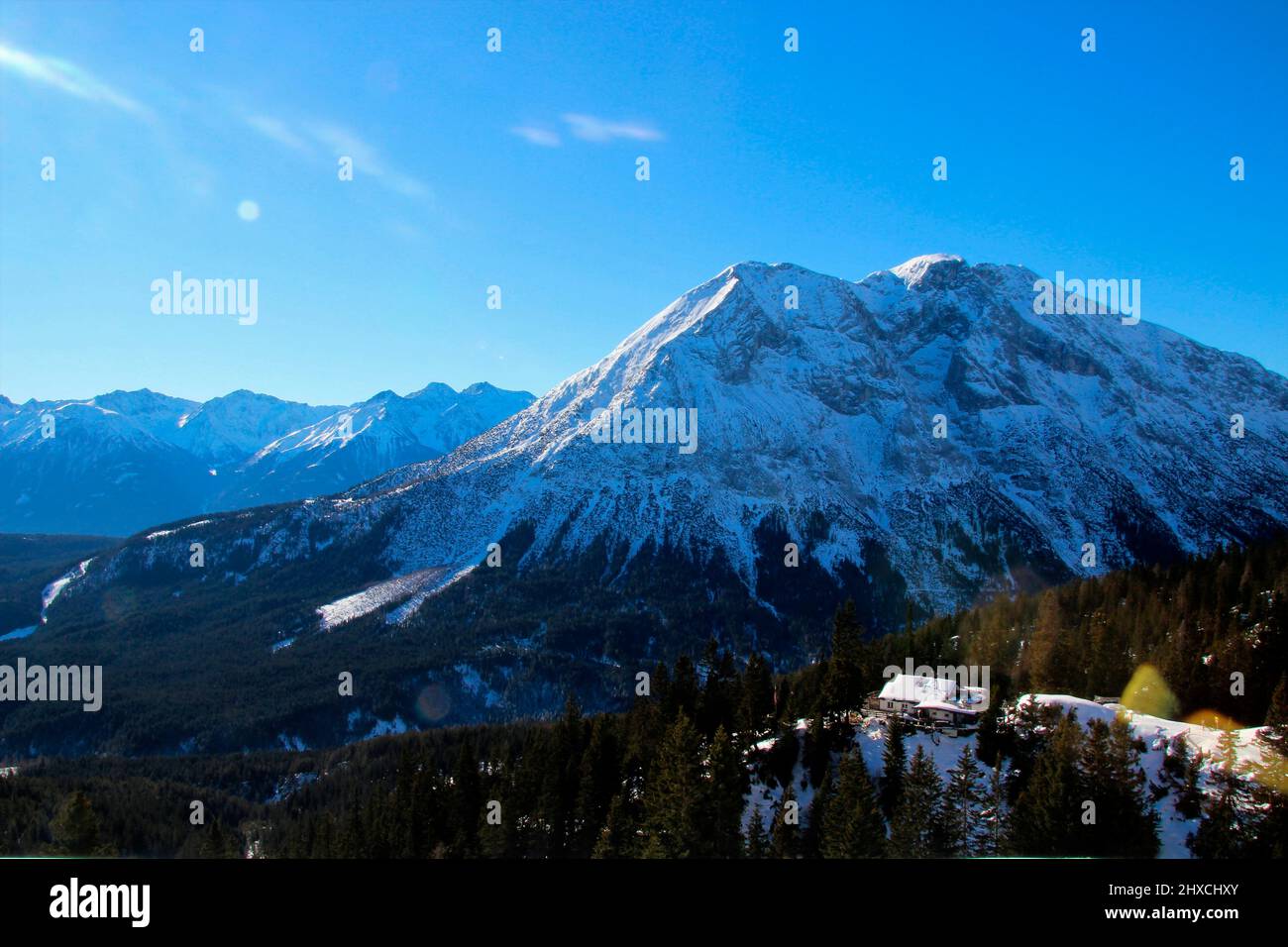 Randonnée d'hiver à l'Alm Wang dans le Gaistal, dans les montagnes autrichiennes de Wetterstein, Autriche, Tyrol, vacances, hiver, loisirs, hobby, activité, montagnes, chaîne de montagnes, Alpes, temps de rêve Banque D'Images
