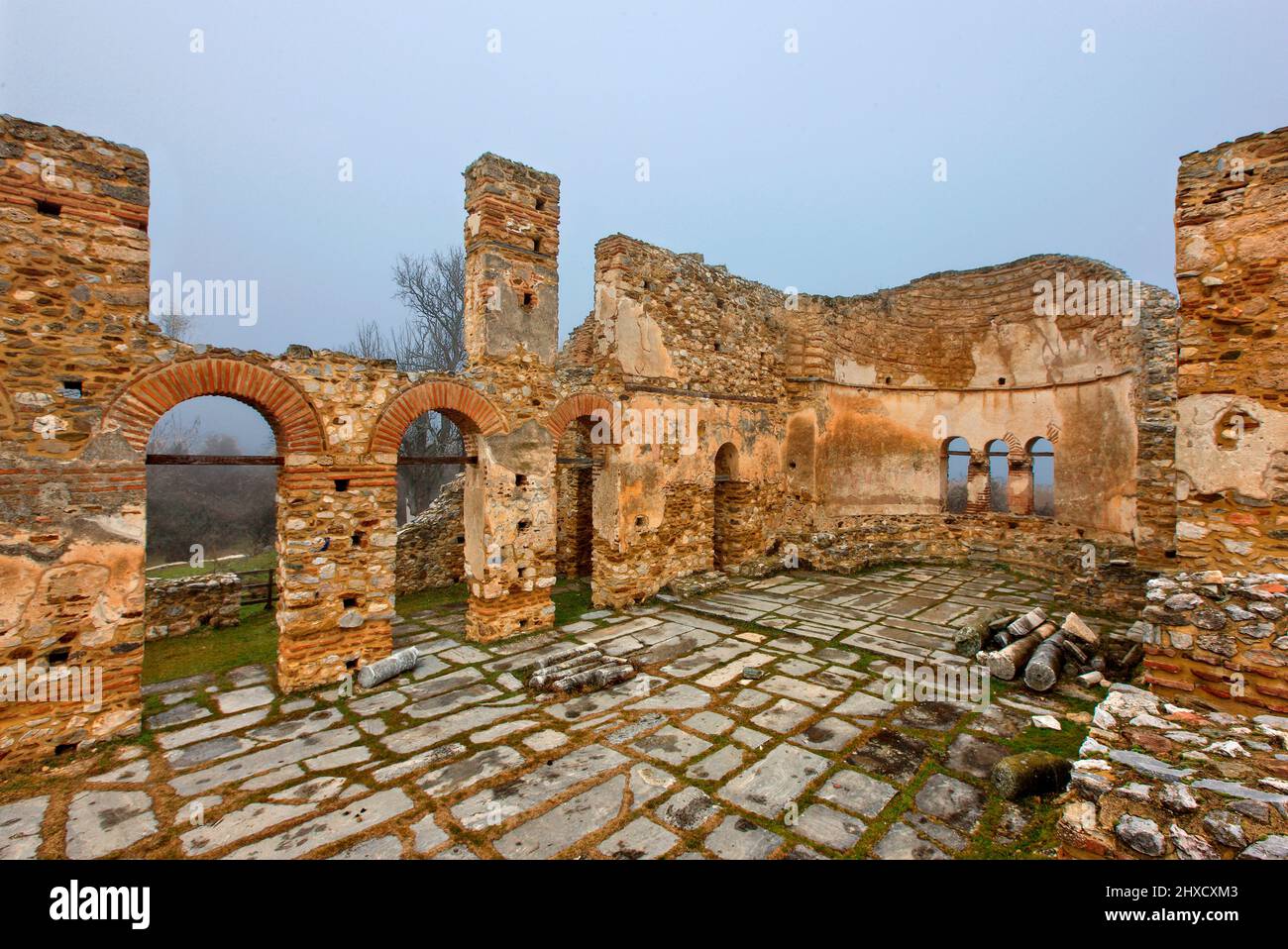 AGIOS ACHILLEIOS ISLET, GRÈCE. La basilique d'Agios Achilleios (Xe siècle), l'îlot d'Agios Achilleios, le lac Mikri Prespa, préfecture de Florina, Macédoine Banque D'Images