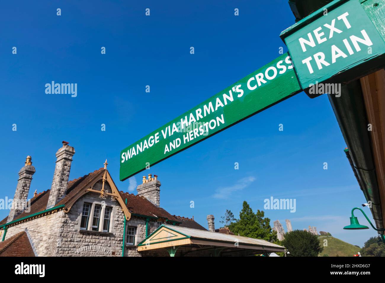 Angleterre, Dorset, île de Purbeck, Château de Corfe, la gare ferroviaire historique, panneau historique Banque D'Images