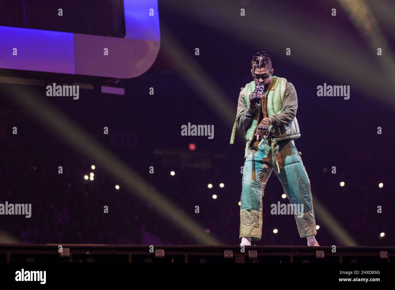 Rosemont, États-Unis. 10th mars 2022. Bad Bunny (Benito Antonio Martínez Ocasio) le 10 mars 2022, au Allstate Arena de Rosemont, Illinois (photo de Daniel DeSlover/Sipa USA) Credit: SIPA USA/Alay Live News Banque D'Images