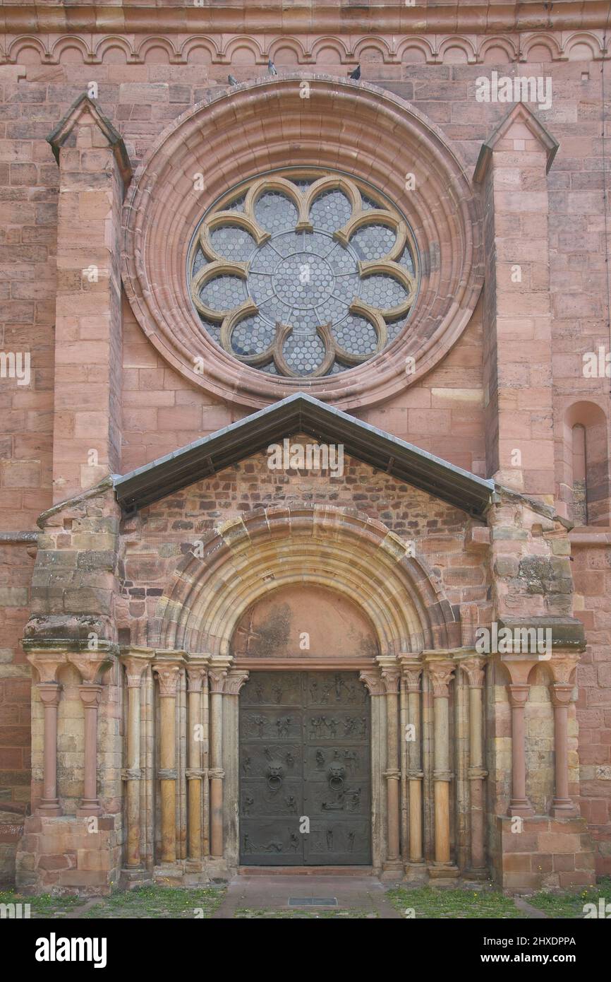 Portail de l'église Saint-Paulus dans le monastère dominicain de Worms, Rhénanie-Palatinat, Allemagne Banque D'Images