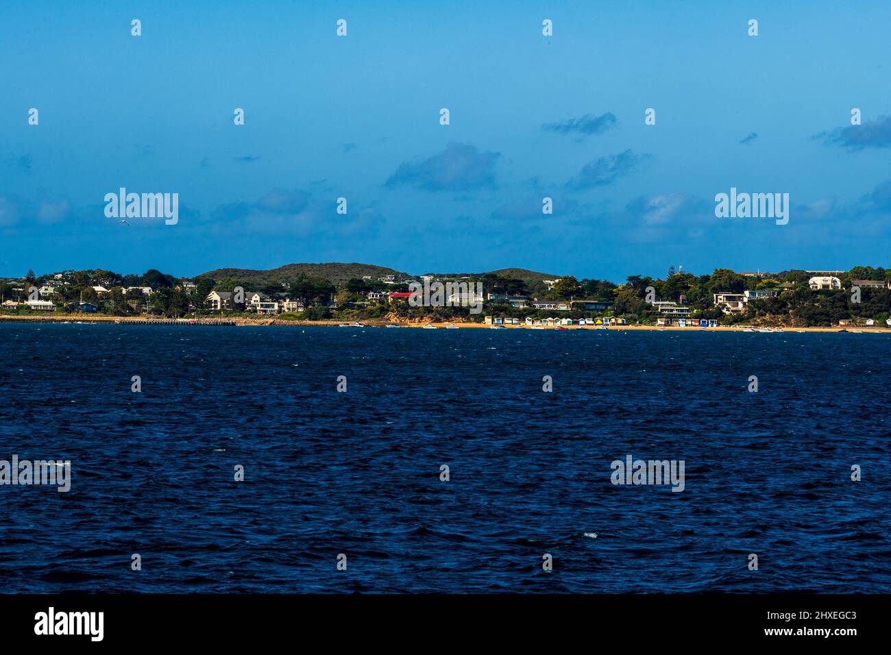 Ligne de la côte de Sorrente depuis le ferry Banque D'Images