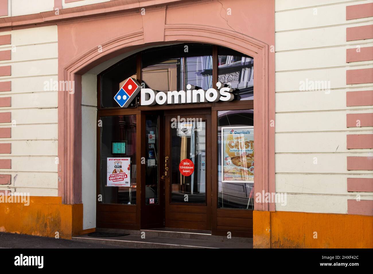 Entrée du restaurant de pizza Domino's à Zittau Allemagne Banque D'Images