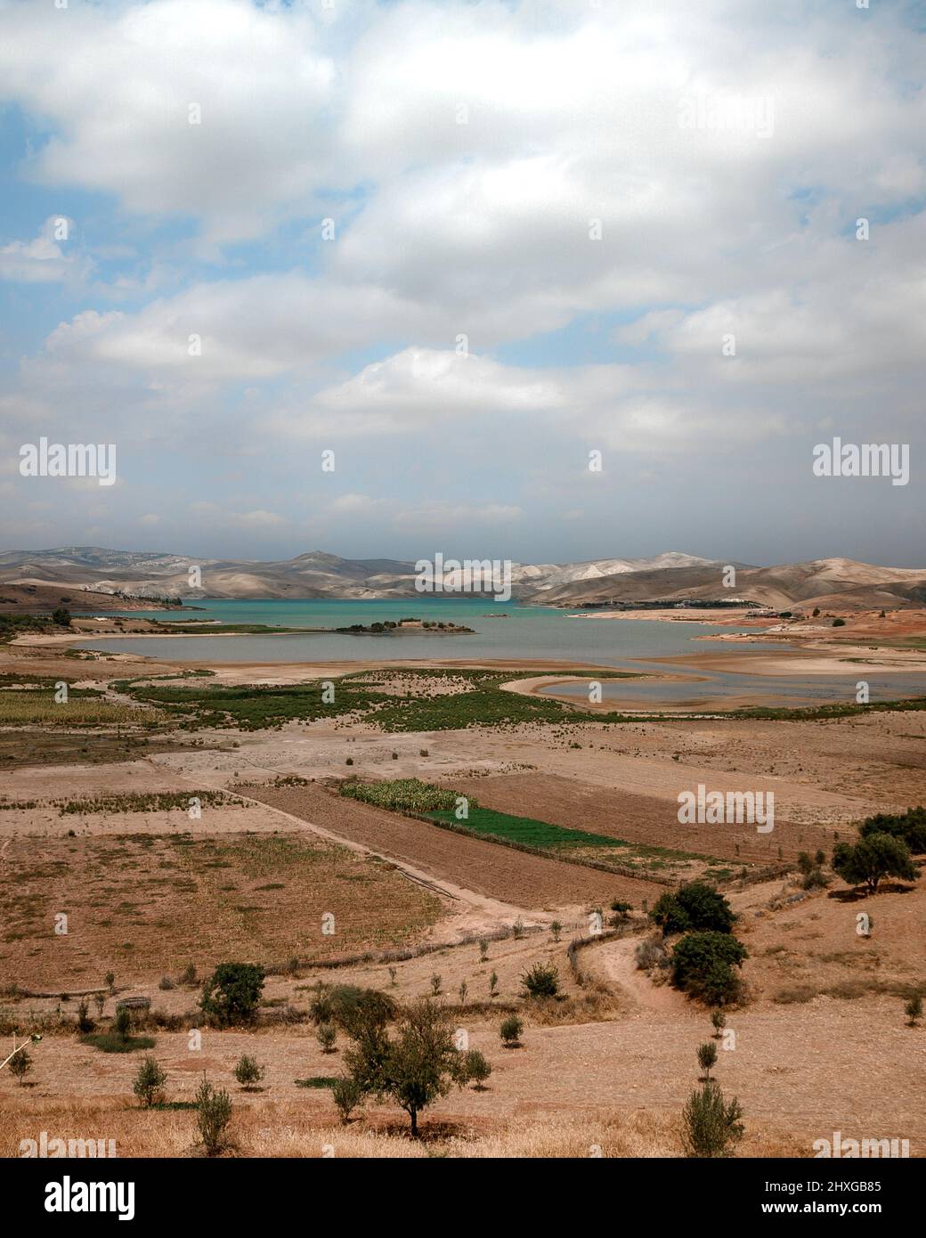 Le barrage Sidi Chahed est situé entre Fès et Sidi Kacem au Maroc, Banque D'Images