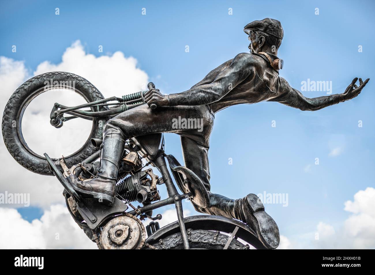 Statue située à l'extérieur du musée Harley-Davidson à Milwaukee, Wisconsin, États-Unis Banque D'Images