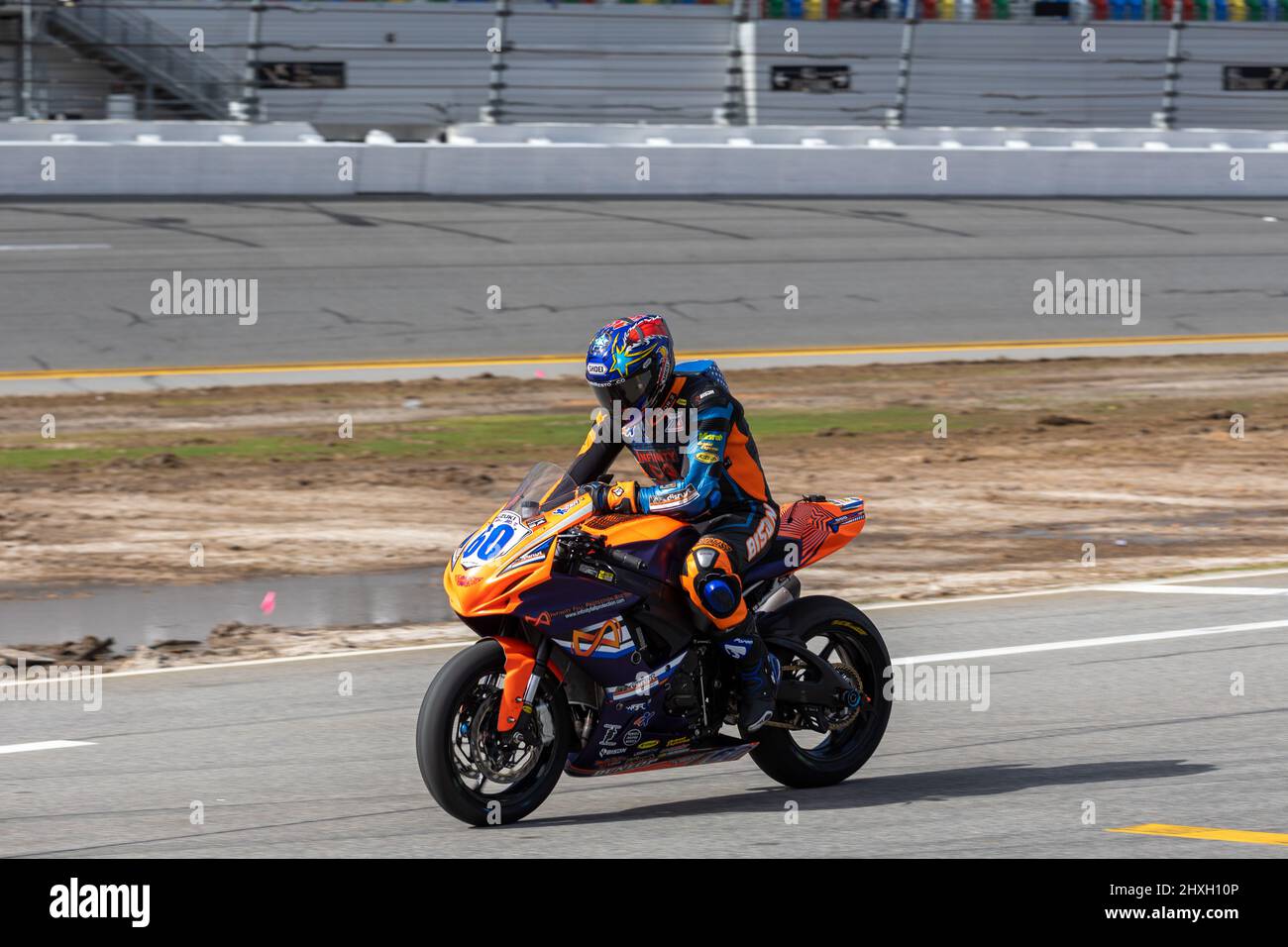 Daytona Beach, Floride, États-Unis. 12th mars 2022. 60 KCarl Soltisz passe par la piste pendant le Daytona 200 au Daytona International Speedway à Daytona Beach, FL. 2022, MotoAmerica, stade de l'AMA Superbike et de la série de courses automobiles sur route la plus importante d'Amérique du Nord. Credit: Yaroslav Sabitov/Oui Market Media/Alamy Live News Banque D'Images
