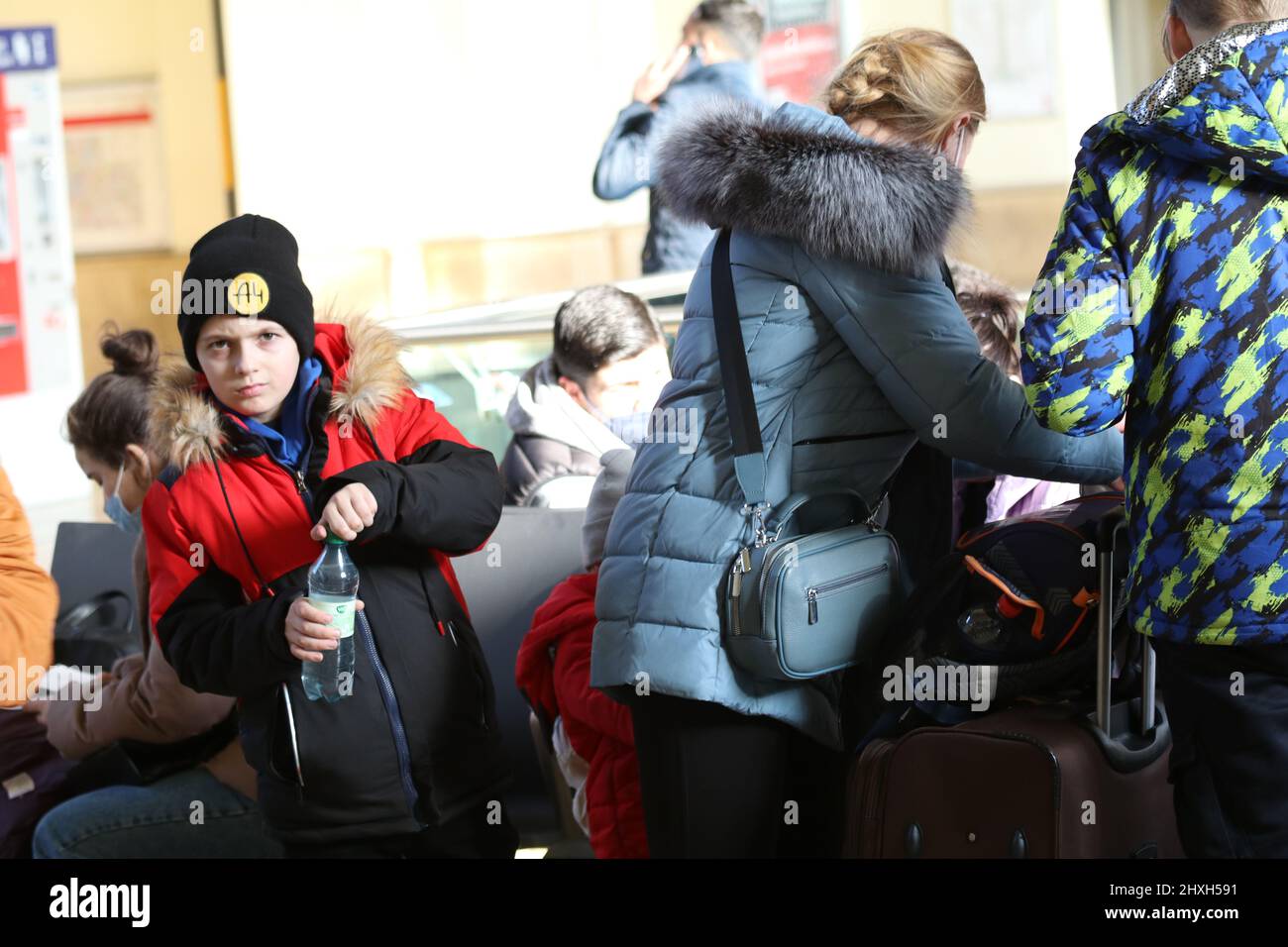 Hanovre, Allemagne. 12th mars 2022. Un réfugié ukrainien à la gare centrale de Hanovre en Allemagne le samedi 12 mars 2022. Il a fui le pays vers l'Allemagne pour sauver sa vie à cause de la guerre. (Photo de Tubal Sapkota/Pacific Press) crédit: Pacific Press Media production Corp./Alay Live News Banque D'Images