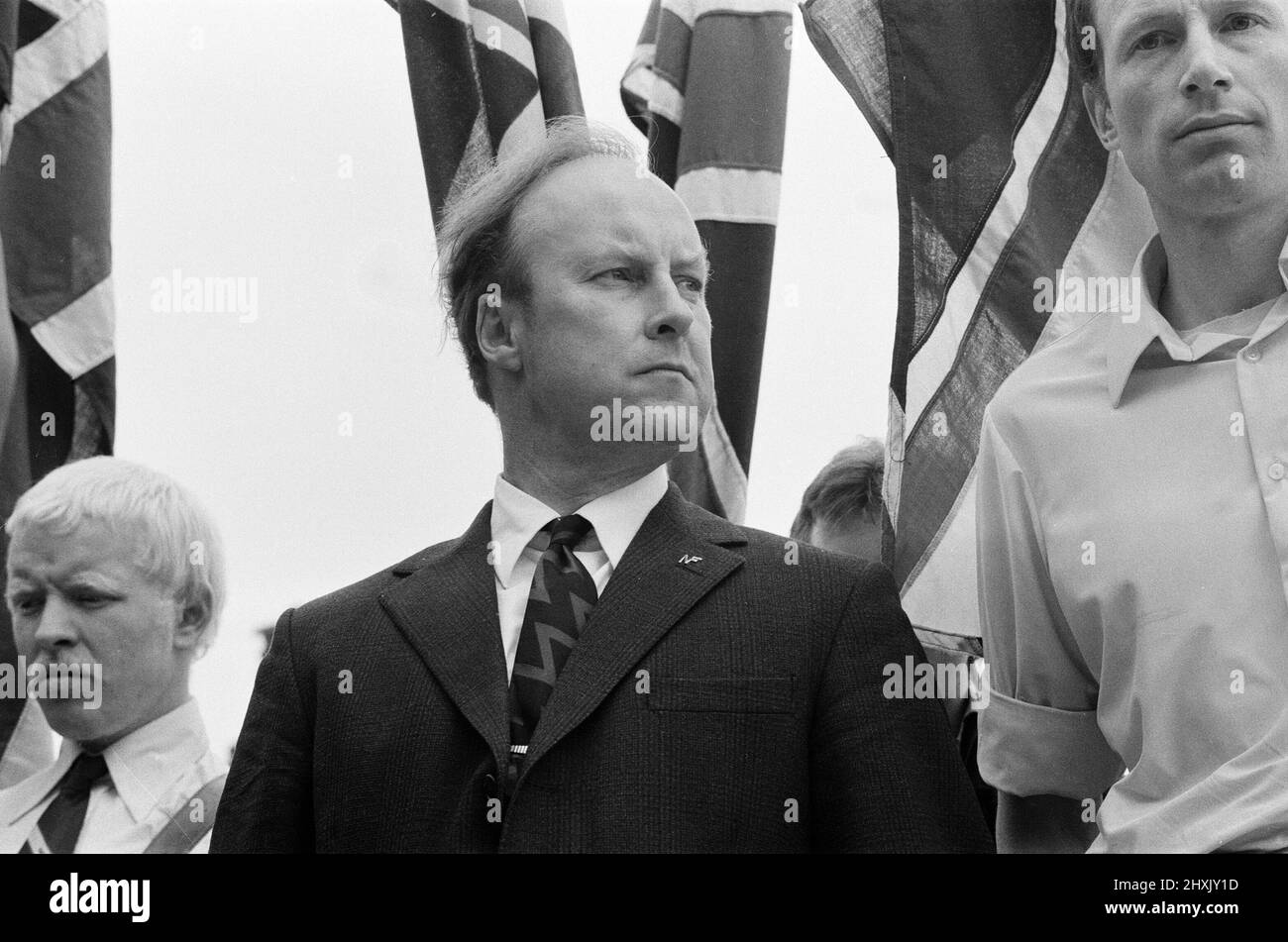 Bataille de Lewisham, sud de Londres, samedi 13th août 1977. Le rassemblement du Front national de New Cross à Lewisham est perturbé par des contre-manifestations et conduit à des affrontements violents avec les policiers et les manifestants anti-racisme. En photo, John Tyndall, chef du Front national. Banque D'Images