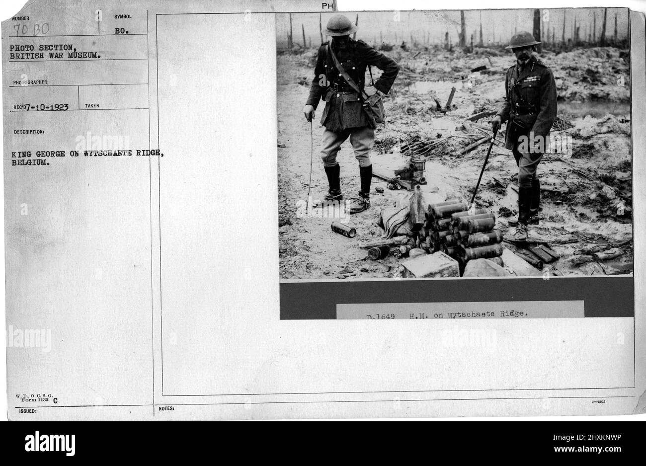King George sur Wytschaete Ridge, Belgique. Collection de photographies de la première Guerre mondiale, 1914-1918 qui décrivent les activités militaires des forces armées et du personnel britanniques et d'autres nations pendant la première Guerre mondiale Banque D'Images
