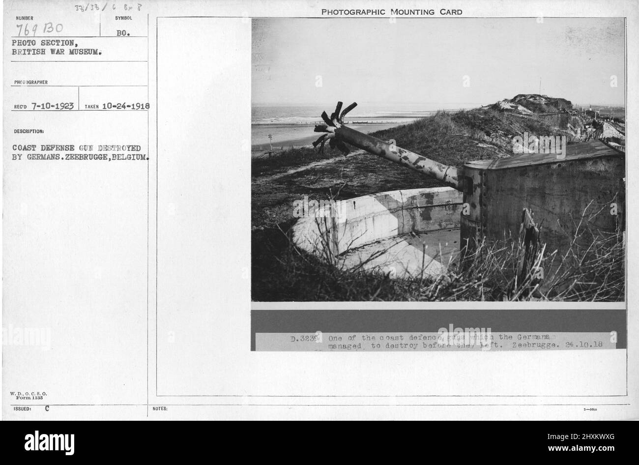 Arme de défense côtière détruite par les Allemands. Zeebrugge, Belgique. 10-24-1918. Collection de photographies de la première Guerre mondiale, 1914-1918 qui décrivent les activités militaires des forces armées et du personnel britanniques et d'autres nations pendant la première Guerre mondiale Banque D'Images