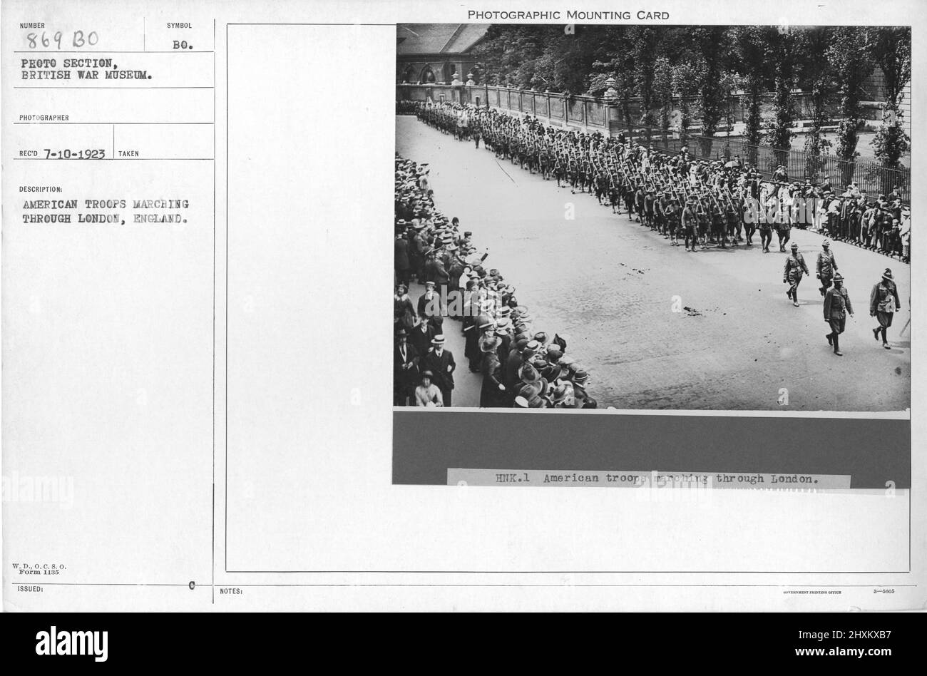 Les troupes américaines défilent à Londres, en Angleterre. Collection de photographies de la première Guerre mondiale, 1914-1918 qui décrivent les activités militaires des forces armées et du personnel britanniques et d'autres nations pendant la première Guerre mondiale Banque D'Images
