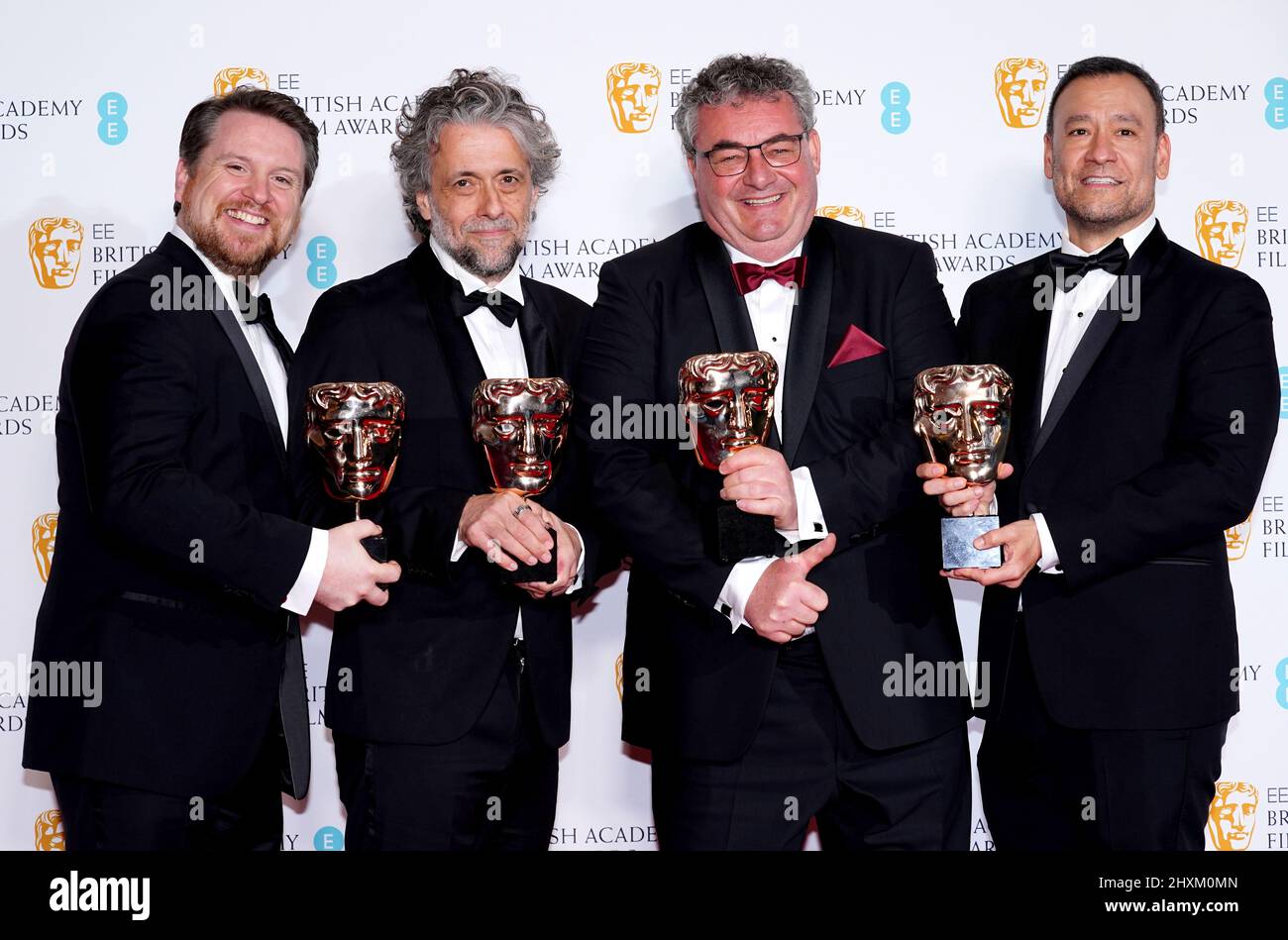 Tristan Myles, Paul Lambert, Gerd Nefzer et Brian Connor dans la salle de presse après avoir remporté le prix Special Visual Effects Award pour Dune aux British Academy film Awards 75th qui se tiennent au Royal Albert Hall de Londres. Date de la photo: Dimanche 13 mars 2022. Banque D'Images