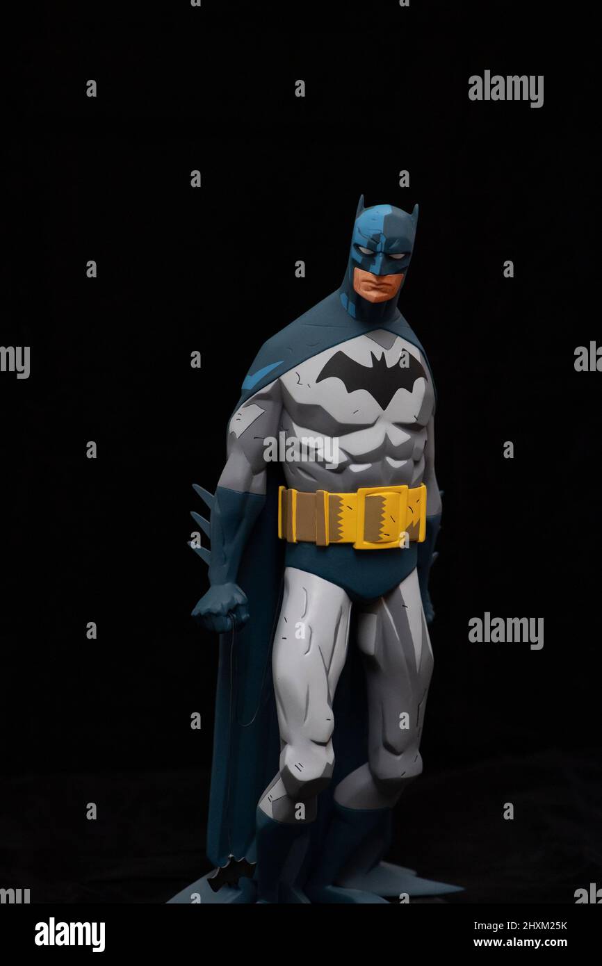 Un modèle de statue de Batman par l'artiste de la bande dessinée Mike Mignola Banque D'Images