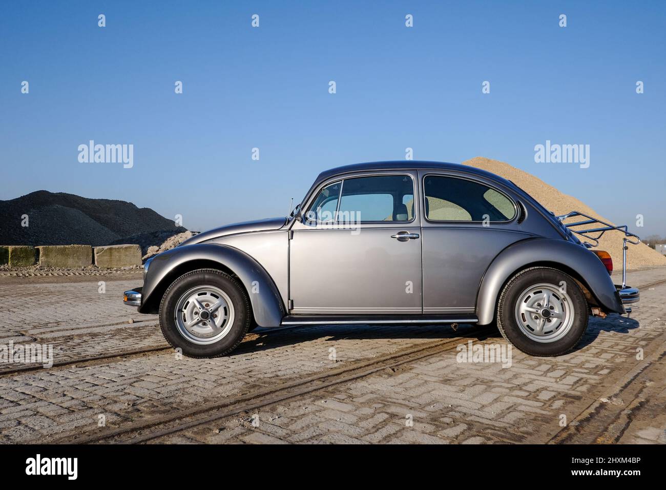 Entièrement original argent metallic1984 VW Beetle Banque D'Images