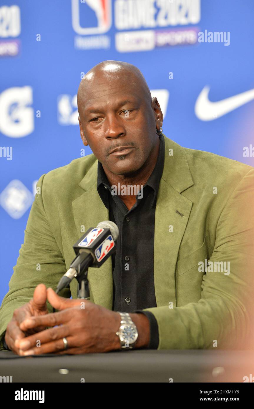 Michael Jordan assiste à une conférence de presse Banque D'Images