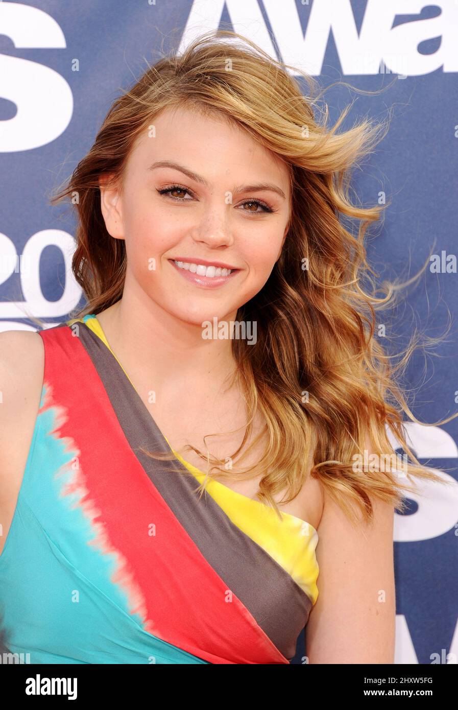 Aimee Teegarden assistant aux MTV Movie Awards 2011 qui se tiennent aux studios Universal de Los Angeles, aux États-Unis. Banque D'Images