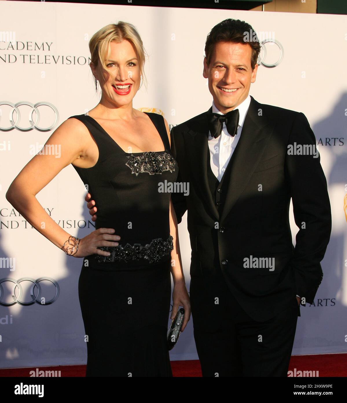 Alice Evans et Ioan Gruffudd assistent à l'événement BAFTA Brits to Watch 2011 qui s'est tenu au théâtre de Belasco à Los Angeles, aux États-Unis. Banque D'Images