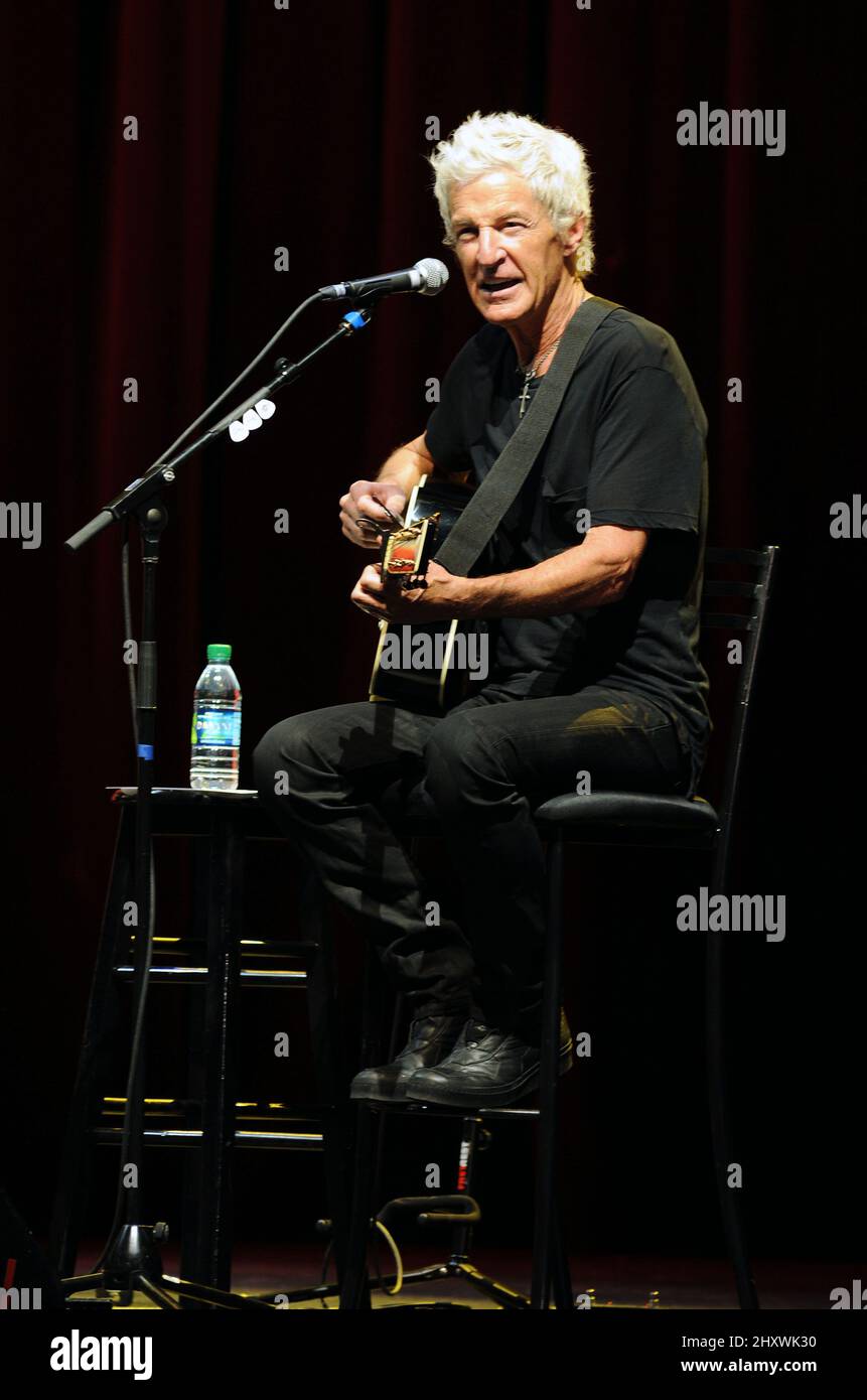 Kevin Cronin au Country Music Hall of Fame et au concert de collecte de fonds « All for the Hall » du musée au L.A.'s Club Nokia à Los Angeles, en Californie. Banque D'Images