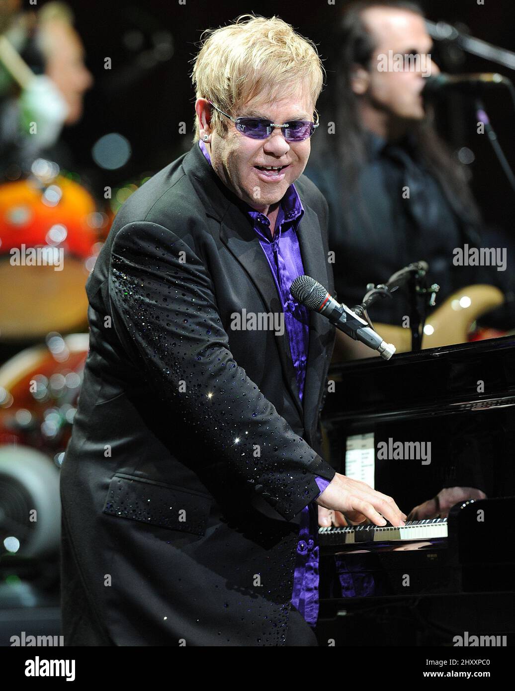 Elton John joue en concert à la PNC Arena de Raleigh, en Caroline du Nord, aux États-Unis. Banque D'Images