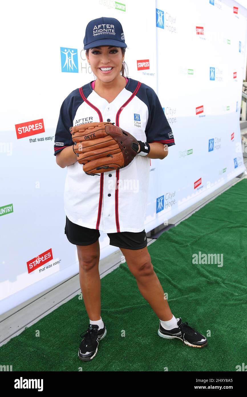 Robin Meade participe au concours de softball City of Hope Celebrity qui a eu lieu au Greer Stadium de Nashville. Banque D'Images