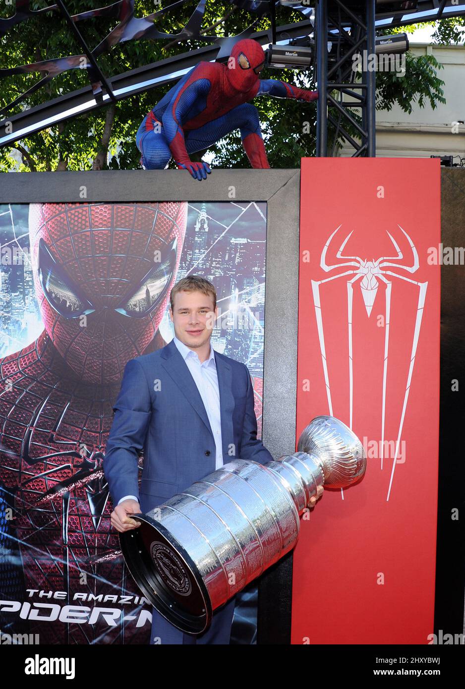 La première de Dustin Brown, « The Amazing Spider-Man » à Los Angeles, a eu lieu au Regency Village Theatre Banque D'Images