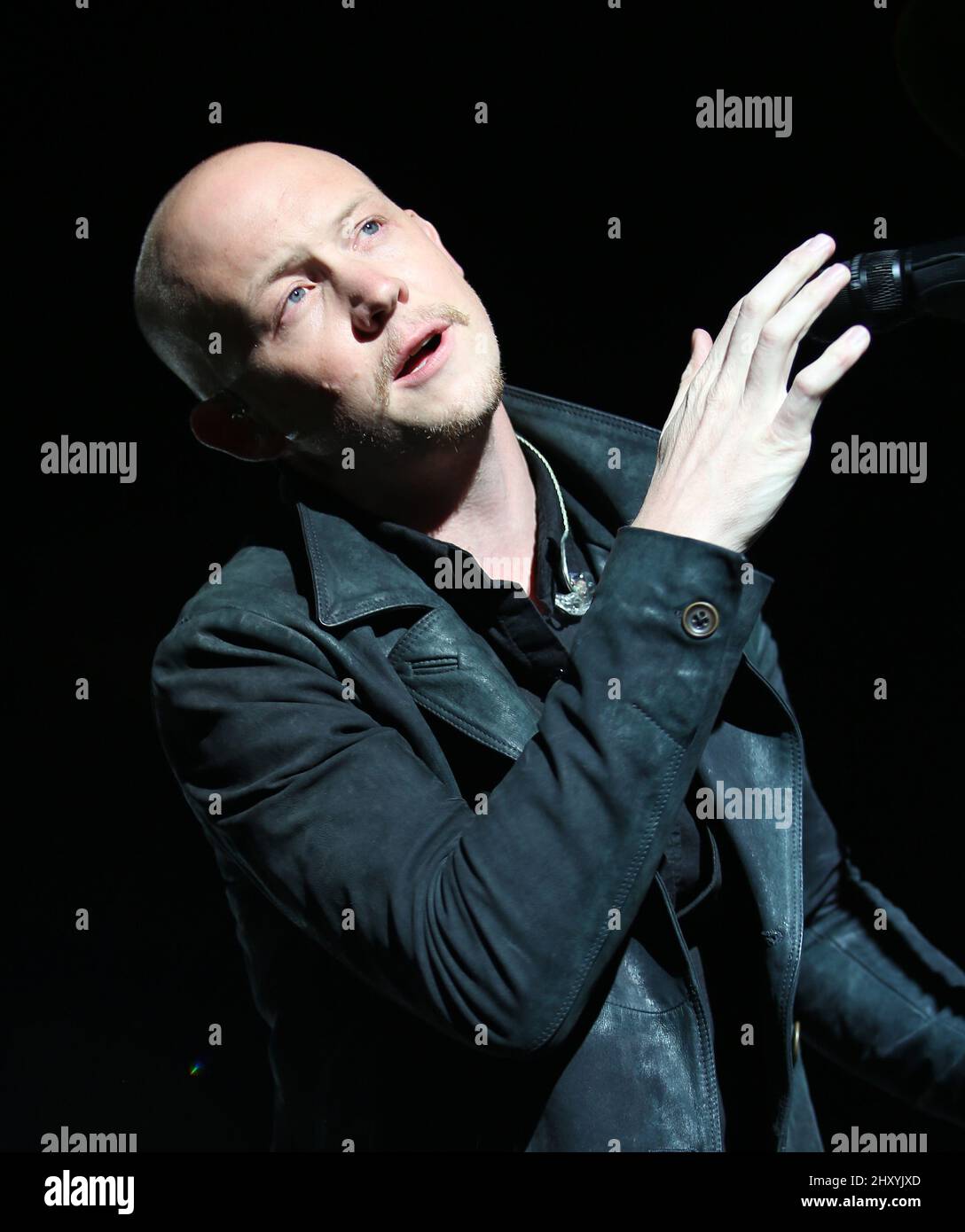 Isaac Slade de la Fray se présentant en concert au Bethel Woods Center for the Arts, New York. Banque D'Images