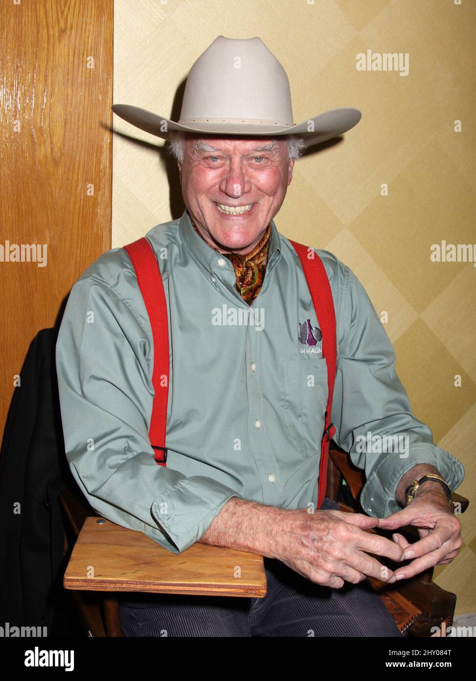 Larry Hagman lors de l'exposition de film du Chiller Theatre qui s'est tenue au Hilton Parsippany (Larry est décédé le 23rd novembre 2012 après avoir perdu sa bataille avec des complications dues à sa récente bataille contre le cancer de la gorge) Banque D'Images