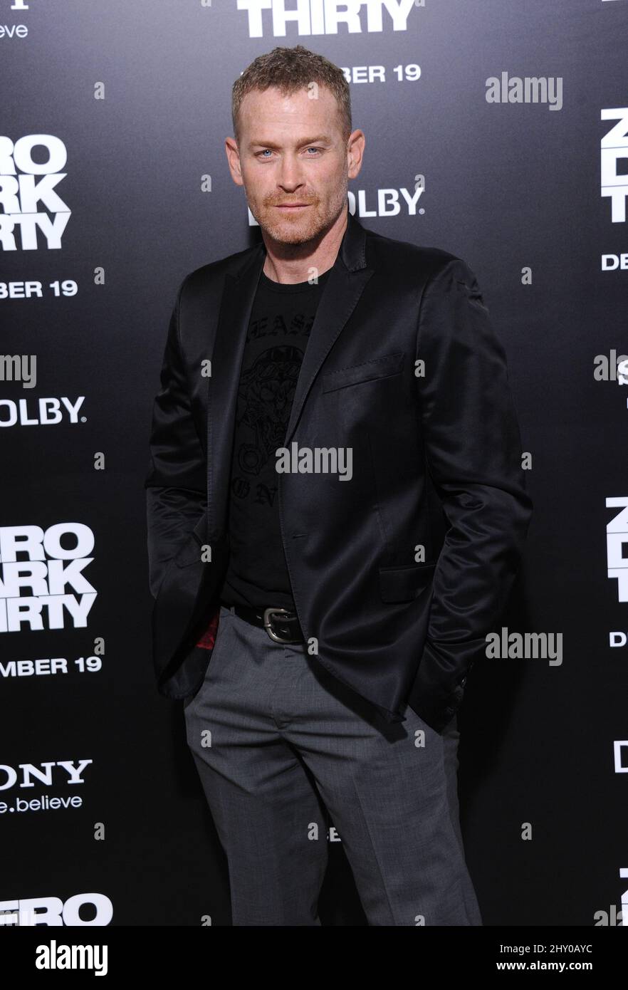 Max Martini participe à la première de 'Zero Dark Thirty' à Hollywood, Californie. Banque D'Images