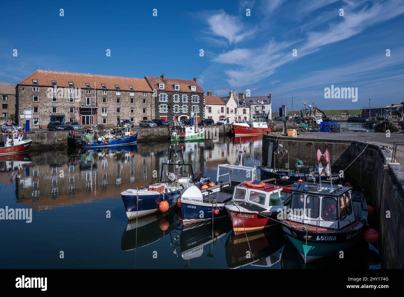 Les quais de la station balnéaire écossaise d'Eyemouth Banque D'Images