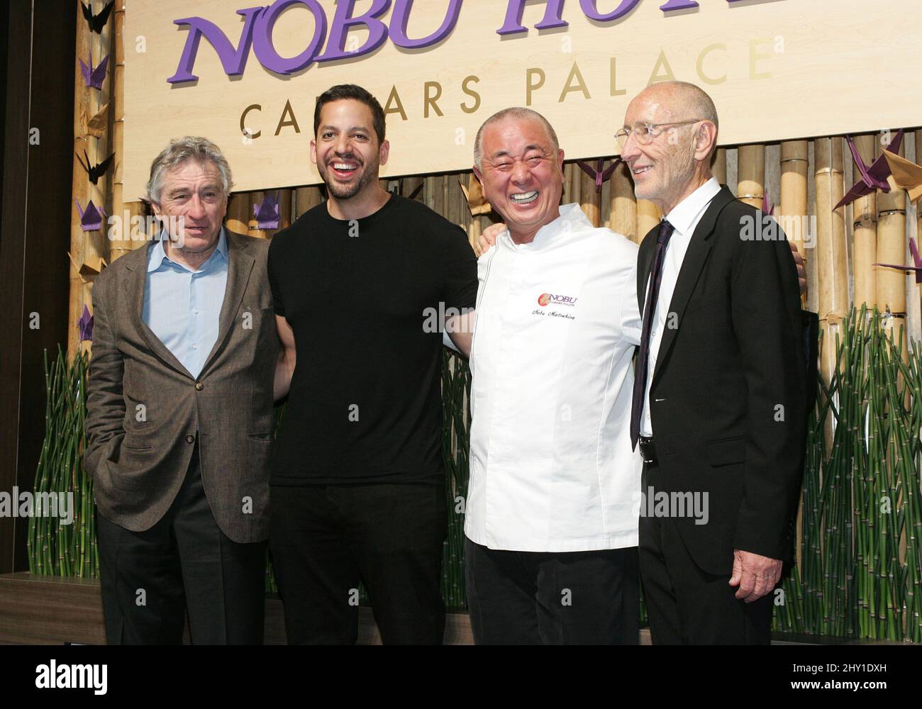 Robert de Niro, David Blaine, Nobu Matsuhisa, Meir Teper participant à l'inauguration de l'hôtel Nobu au Palais César de Las Vegas, Nevada. Banque D'Images
