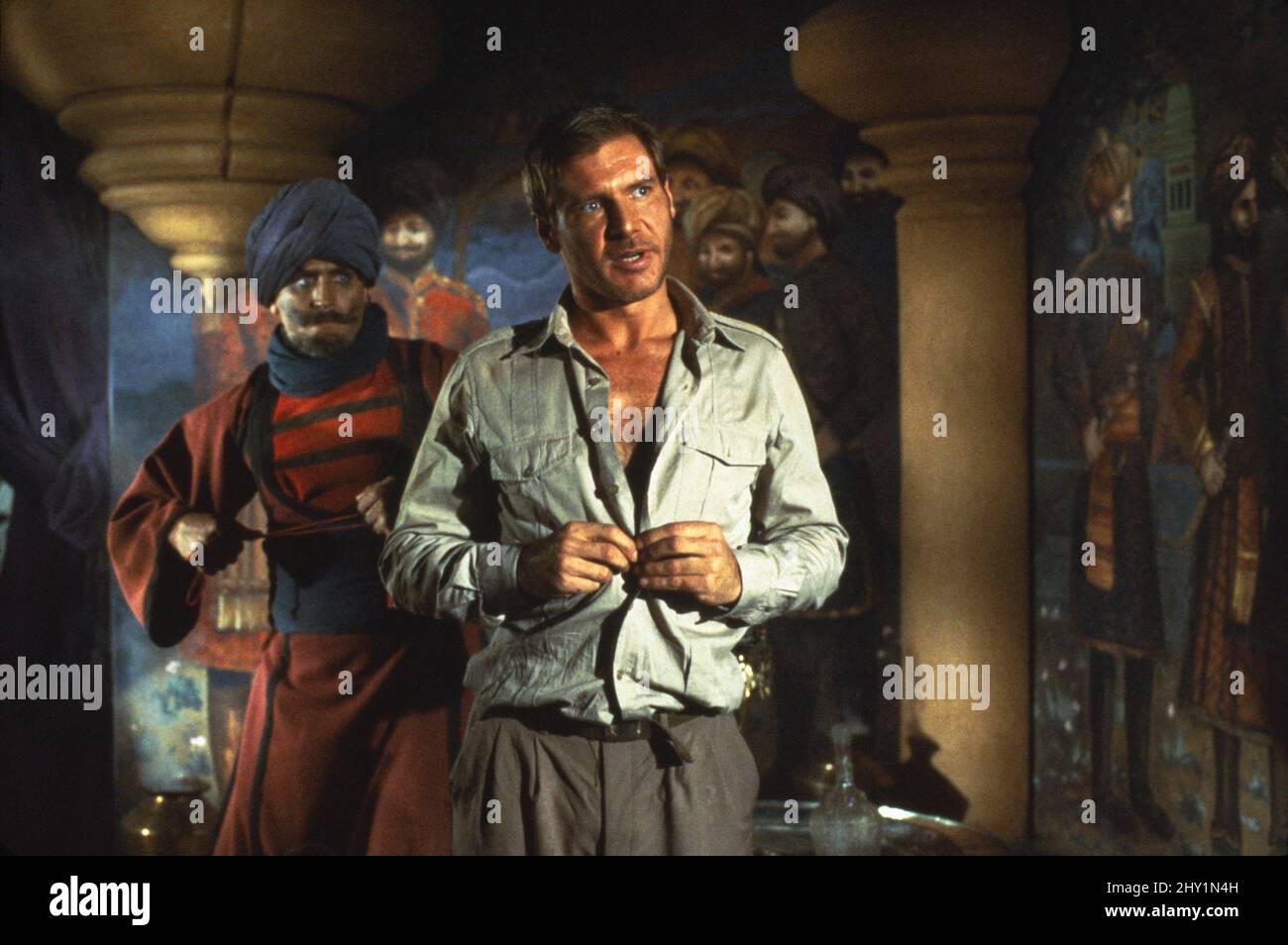 Harrison Ford, 'Indiana Jones et le Temple de Doom' (1984) Lucasfilm. Référence du dossier no 34145-715THA Banque D'Images