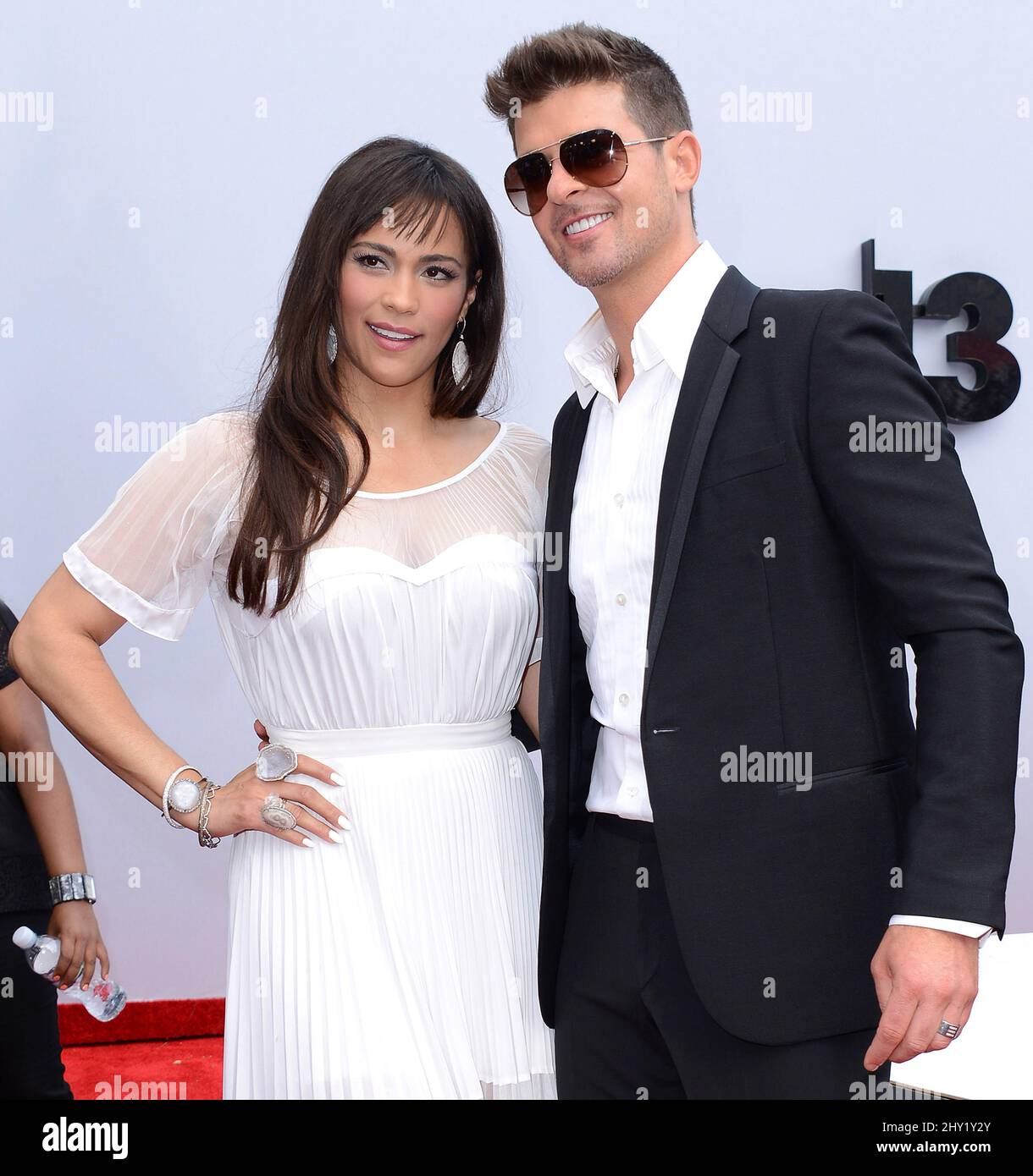 Robin Thicke, Paula Patton arrive aux BET Awards au Nokia Theatre le dimanche 30 juin 2013, à Los Angeles. Banque D'Images