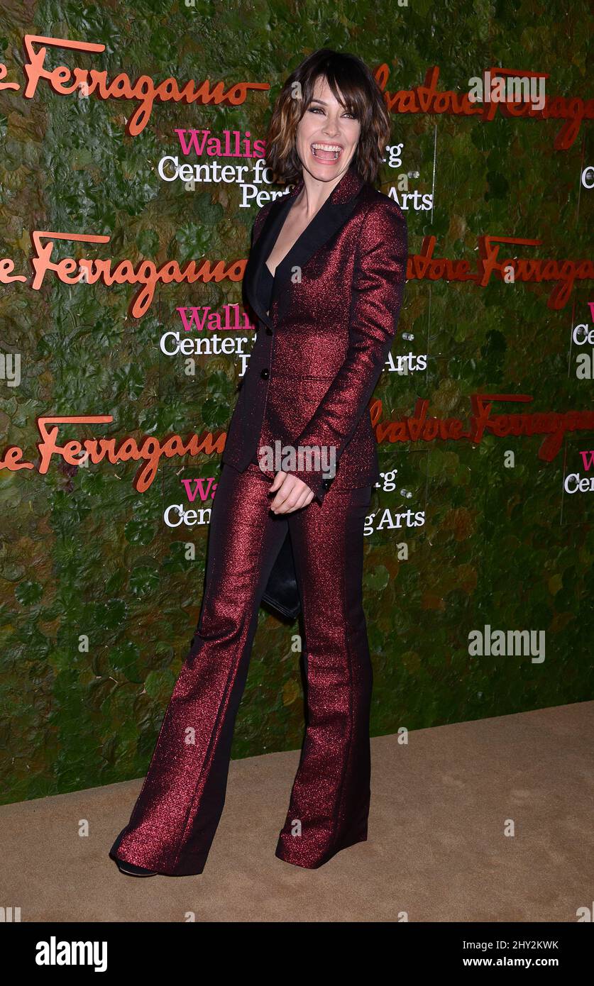 Evangelina Lilly arrive au Wallis Annenberg Center for the Performing Arts Inaugural Gala présenté par Salvatore Ferragamo, au Wallis Annenberg Center à Beverly Hills, Los Angeles. Banque D'Images