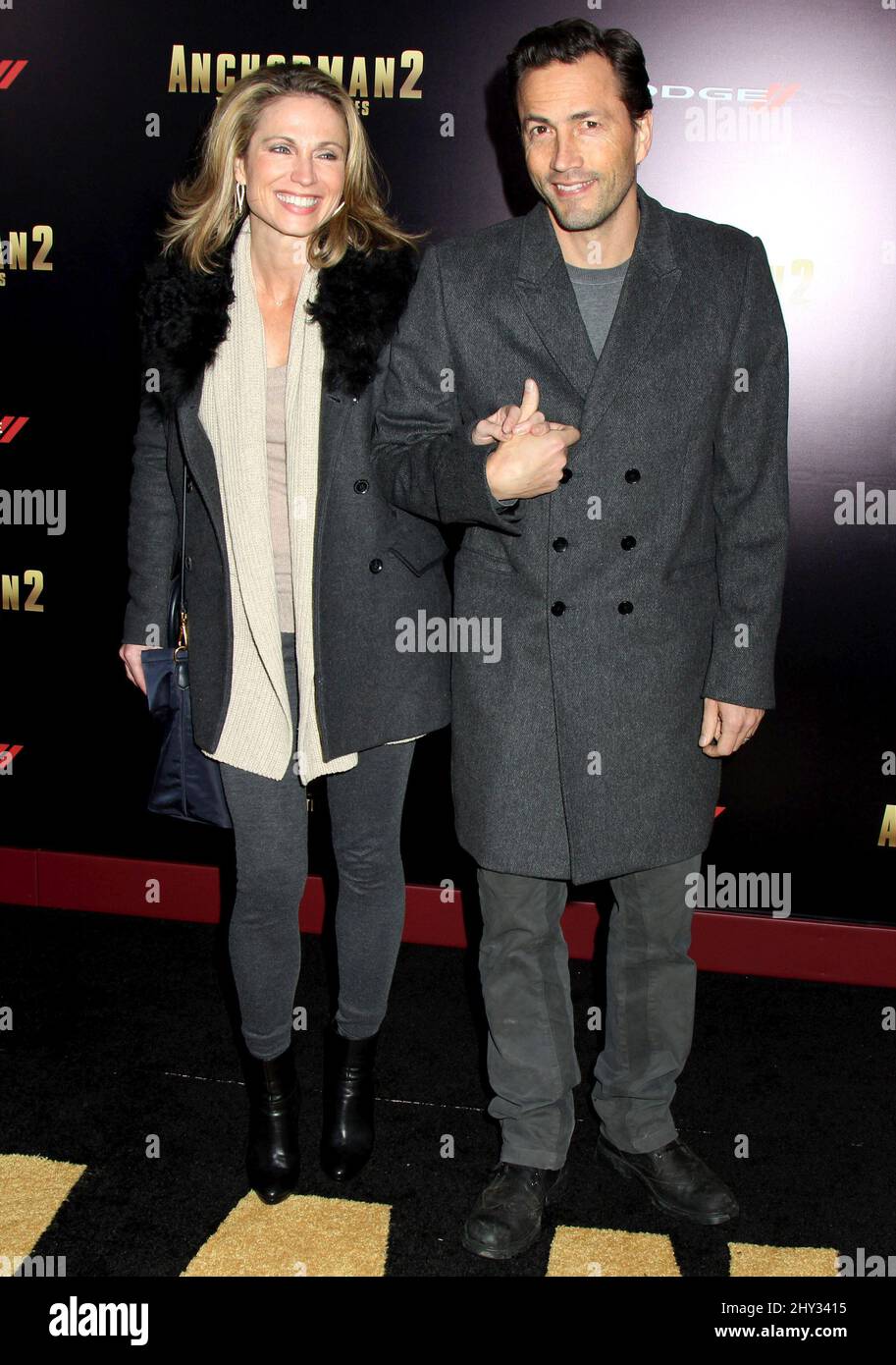 Amy Robach et Andrew Shue assistent à la première d'Anchorman 2: The Legend continue, à New York. Banque D'Images