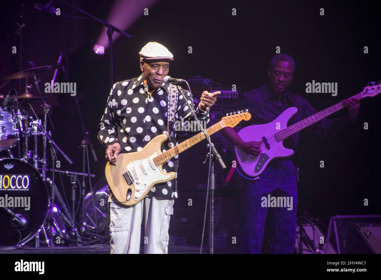 Le bluesman américain Buddy Guy se présente à la salle Pleyel, Paris, France, le 6 novembre 2018. Banque D'Images