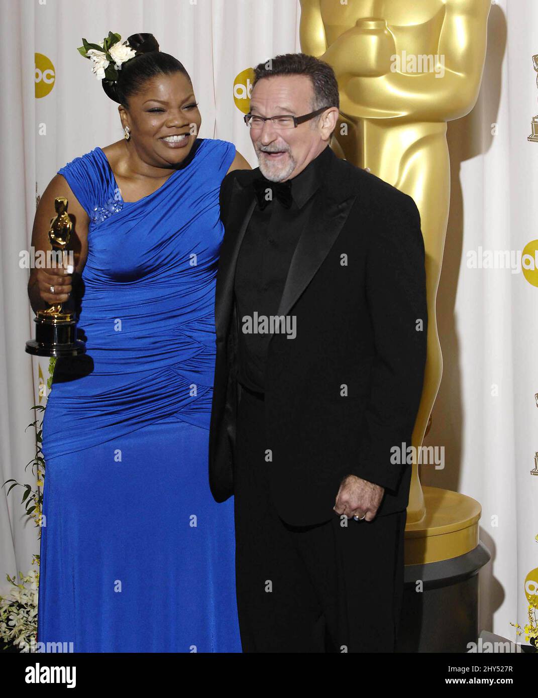 PHOTO DU DOSSIER : Robin Williams meurt à l'âge de 63 ans. Mo'Nique et Robin Williams lors des Academy Awards 82nd, qui se tiennent au Kodak Theatre, le 7 mars 2010, à Los Angeles. Photo: Michael Germana / Star Max Banque D'Images