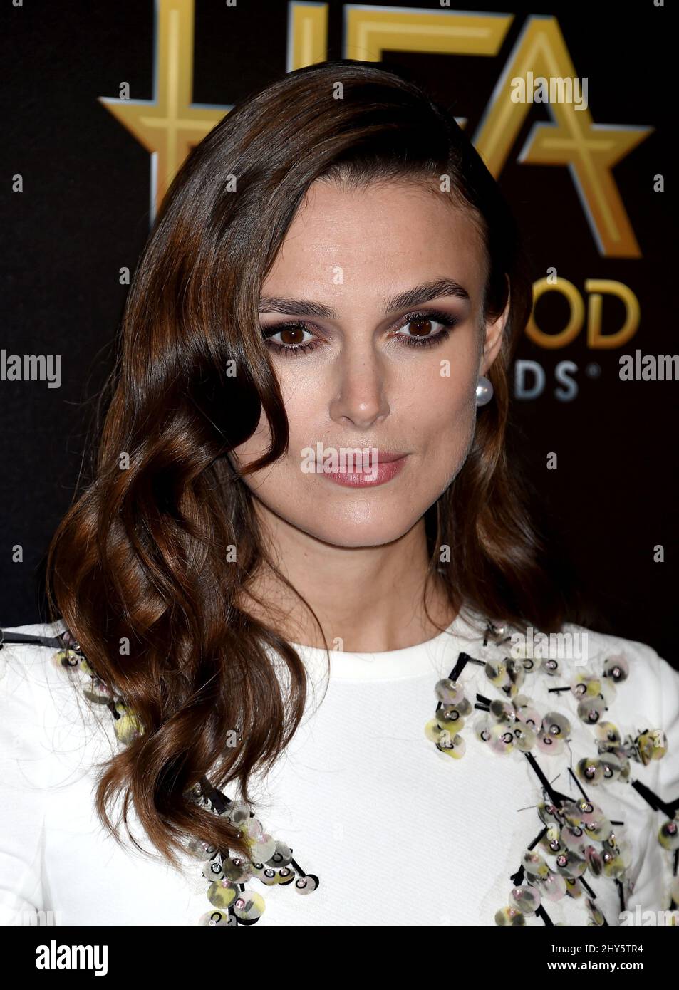 Keira Knightley dans la salle de presse des Hollywood film Awards 2014 qui se tiennent au Hollywood Palladium à Los Angeles, aux États-Unis. Banque D'Images