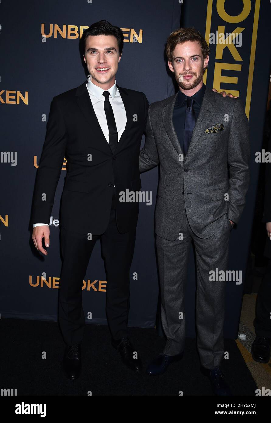 Finn Wittrock et Luke Treadaway assistant à la première « ininterrompue » à Los Angeles Banque D'Images