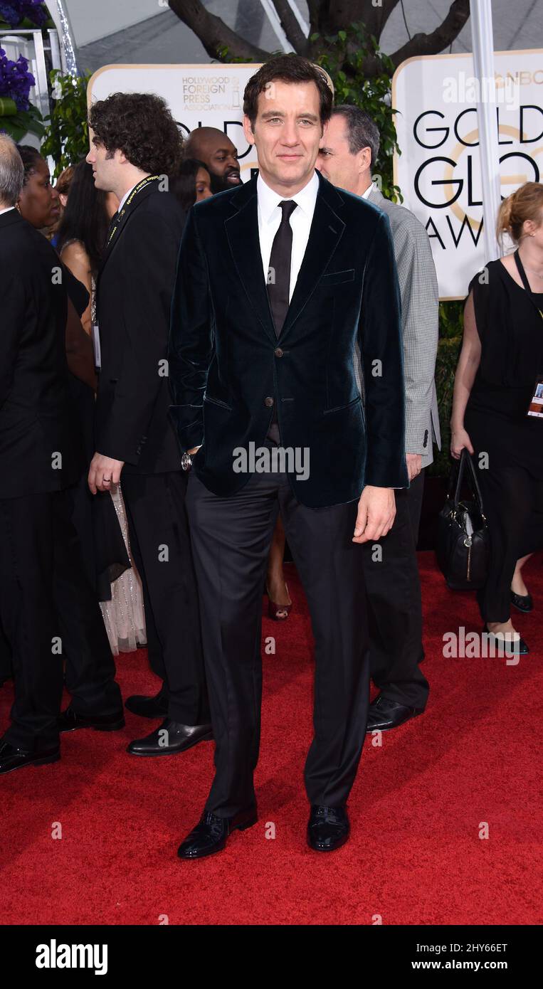 Clive Owen arrive pour les Golden Globe Awards 72nd qui se tiennent à l'hôtel Beverly Hilton. Banque D'Images