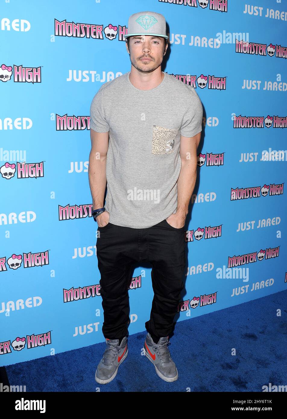 Josh Henderson assistait à la fête du jeudi de la terreur de Jared, présentée par Monster High au Moonlight Rollerway, à Glendale, en Californie. Banque D'Images