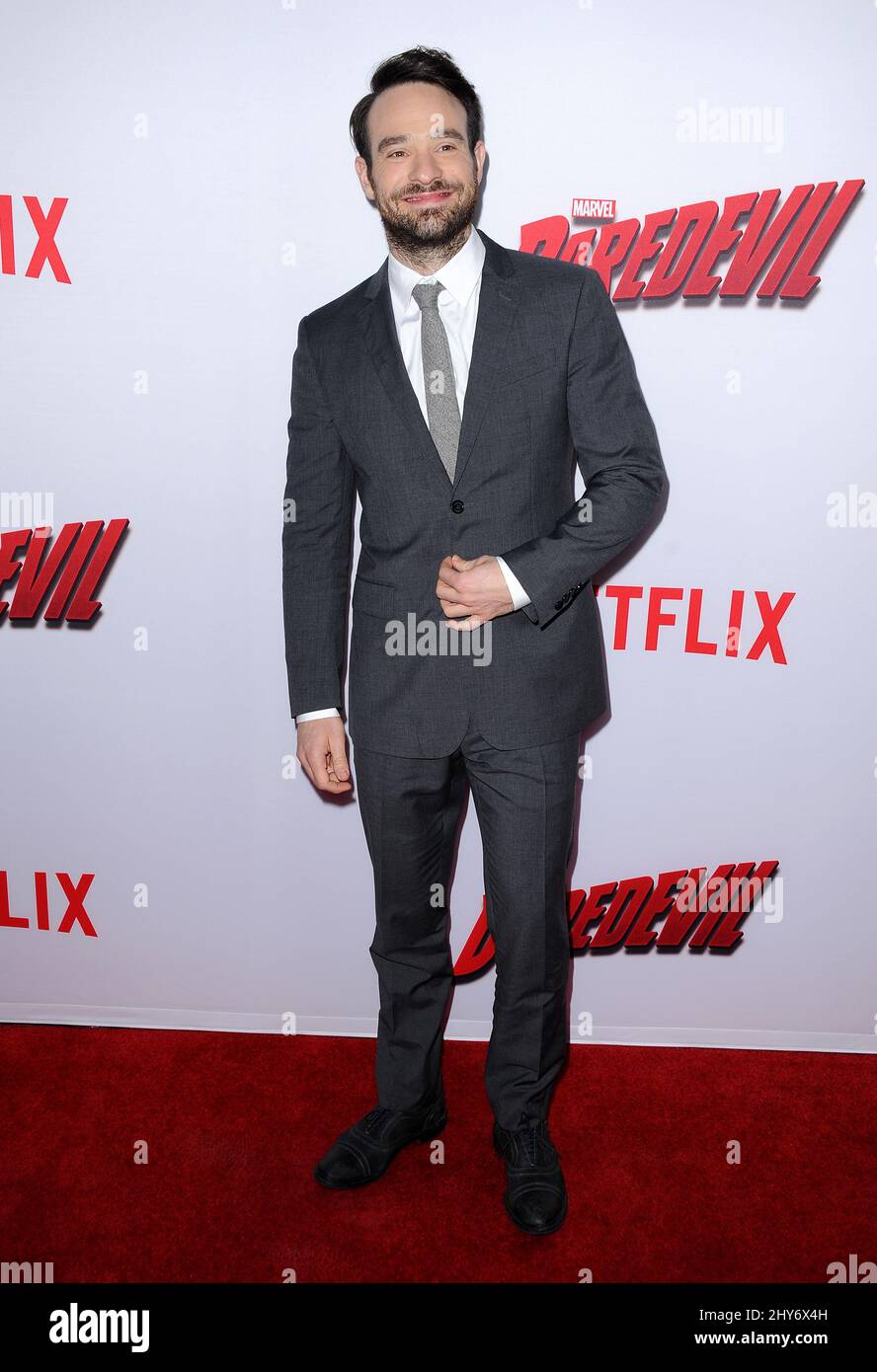 Charlie Cox participe à la première de « Daredevil » à Los Angeles Banque D'Images